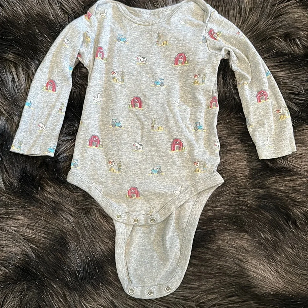 Gap farm onesie 12-18 month